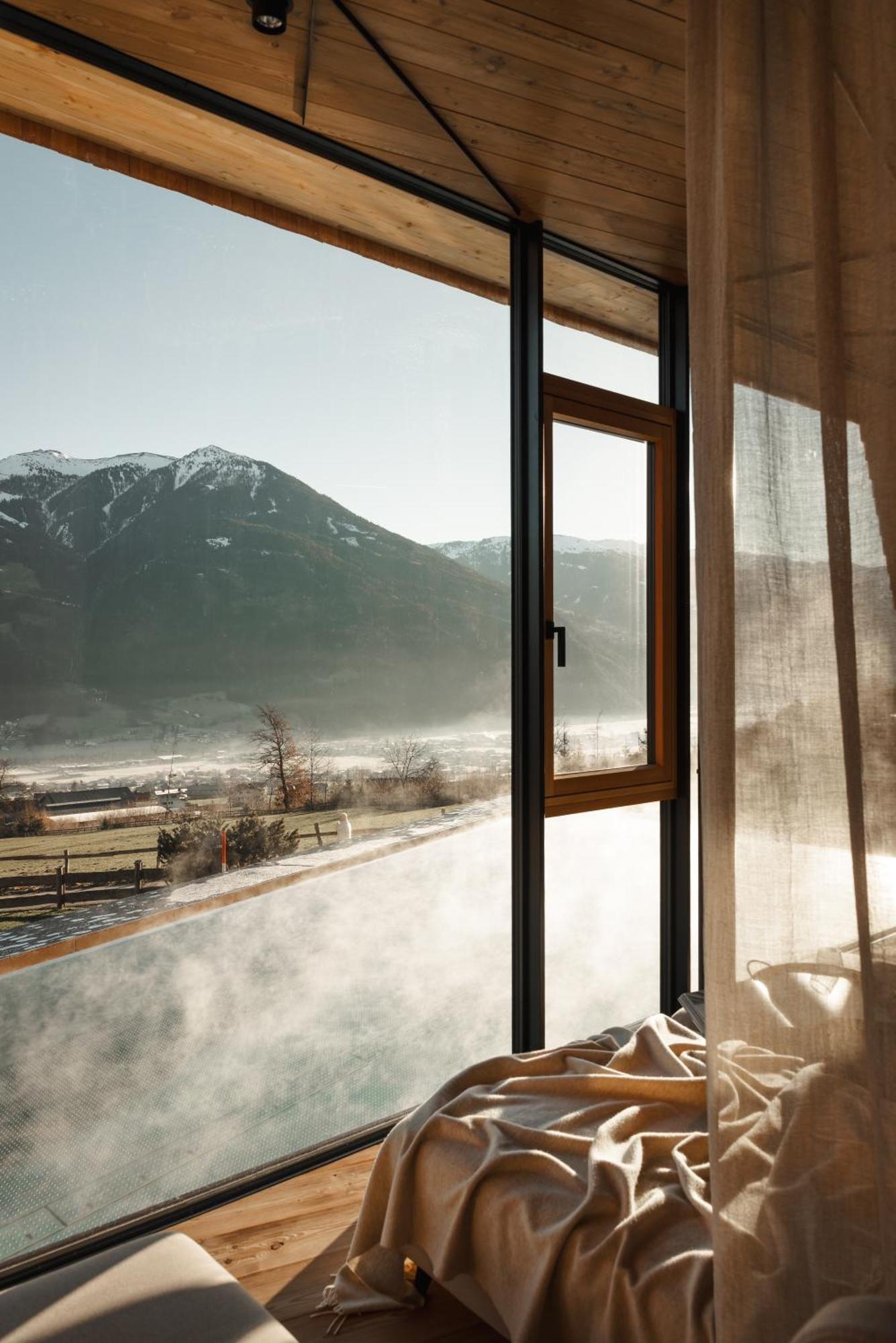 Aster Boutique Hotel & Chalets Fuegenberg Luaran gambar