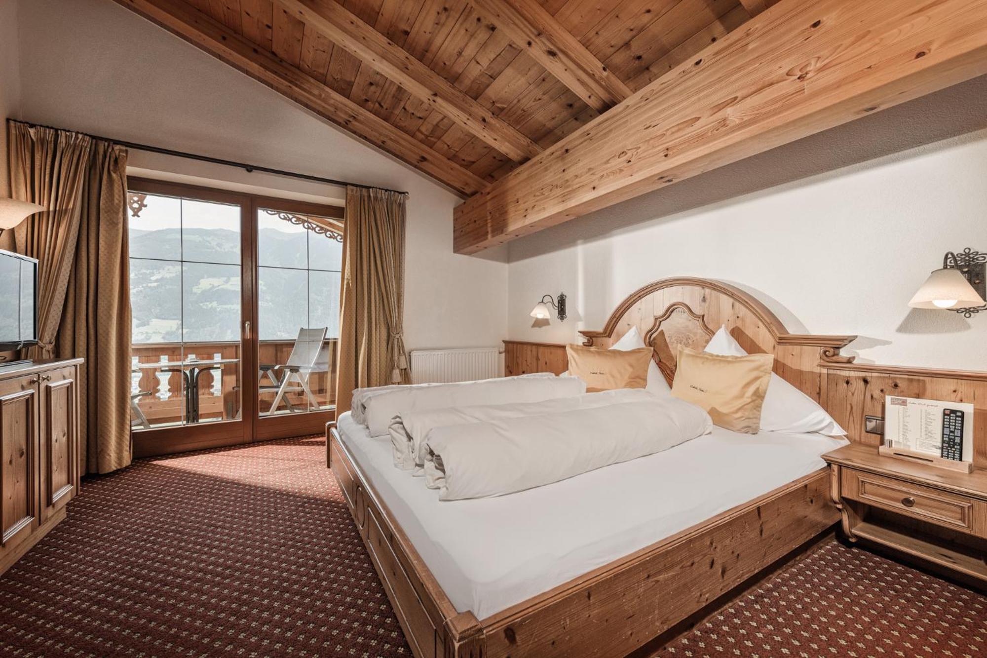 Aster Boutique Hotel & Chalets Fuegenberg Luaran gambar